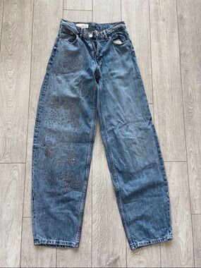 Zara Light Blue High-Waist Denim Jeans with Contrast Stitching